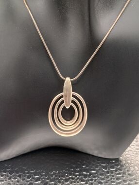 Sterling SilverConcentric Circle Pendant Necklace